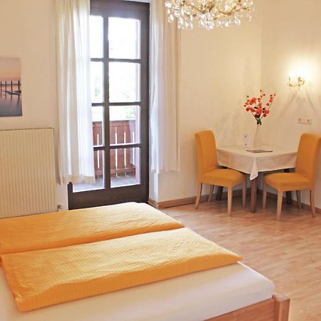 Pension Stoi Budget Guesthouse Innsbruck Esterno foto