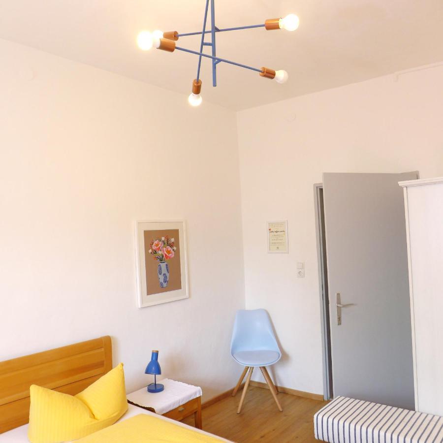 Pension Stoi Budget Guesthouse Innsbruck Esterno foto