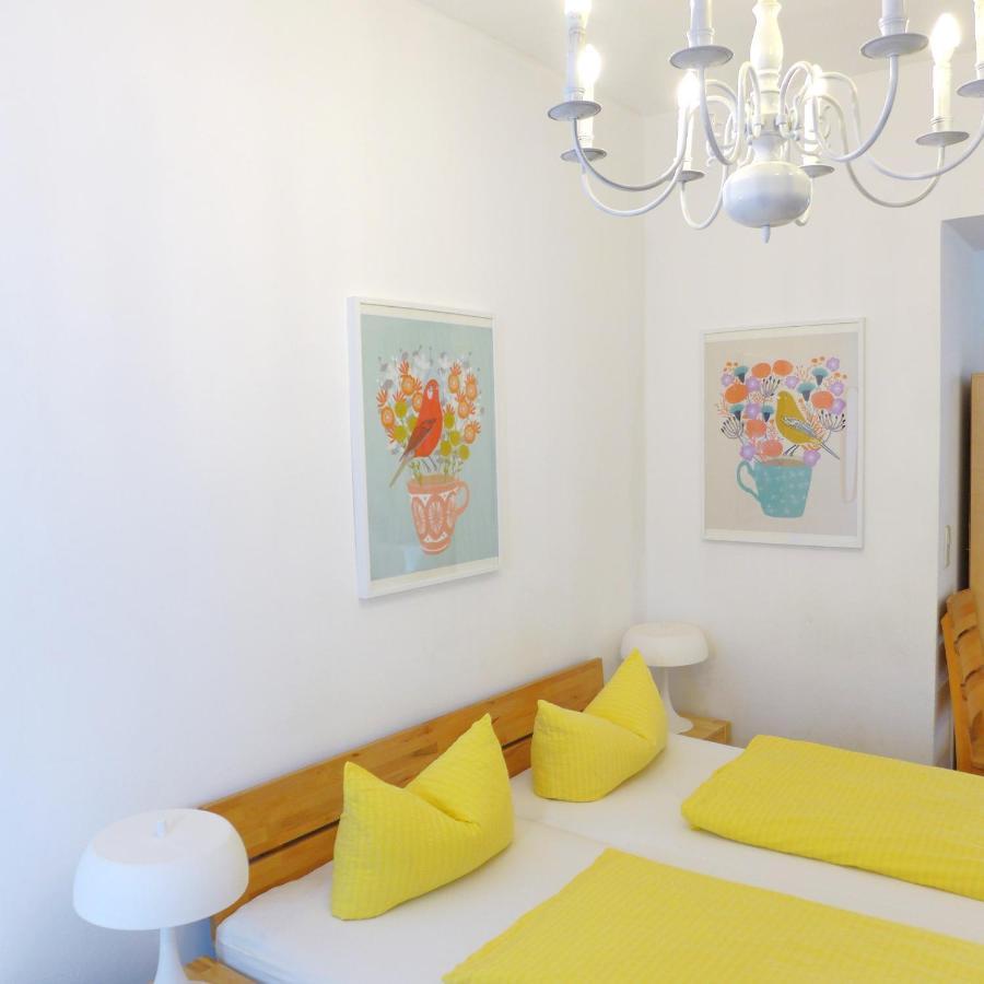 Pension Stoi Budget Guesthouse Innsbruck Esterno foto