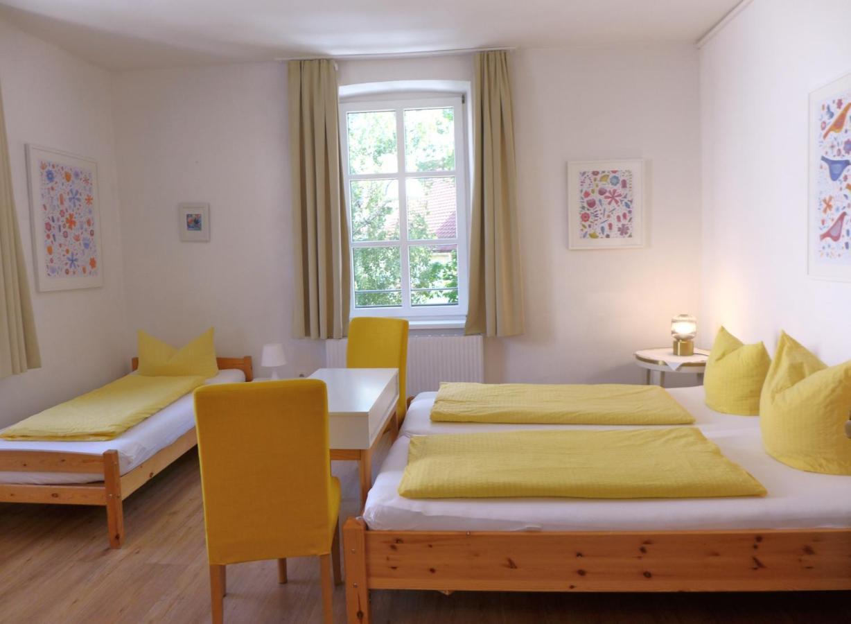 Pension Stoi Budget Guesthouse Innsbruck Esterno foto